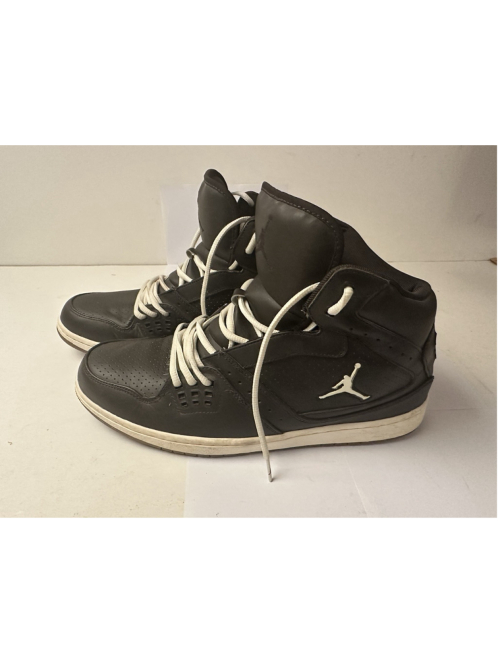 Air Jordan Flight 45 High Dark Grey White Gum Sole Mens Size 13.5 372704-210